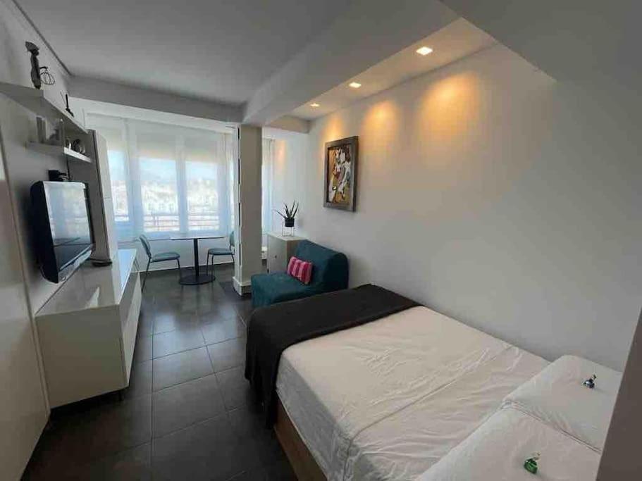 Céntrico apartamento en el Riscal Alicante Esterno foto