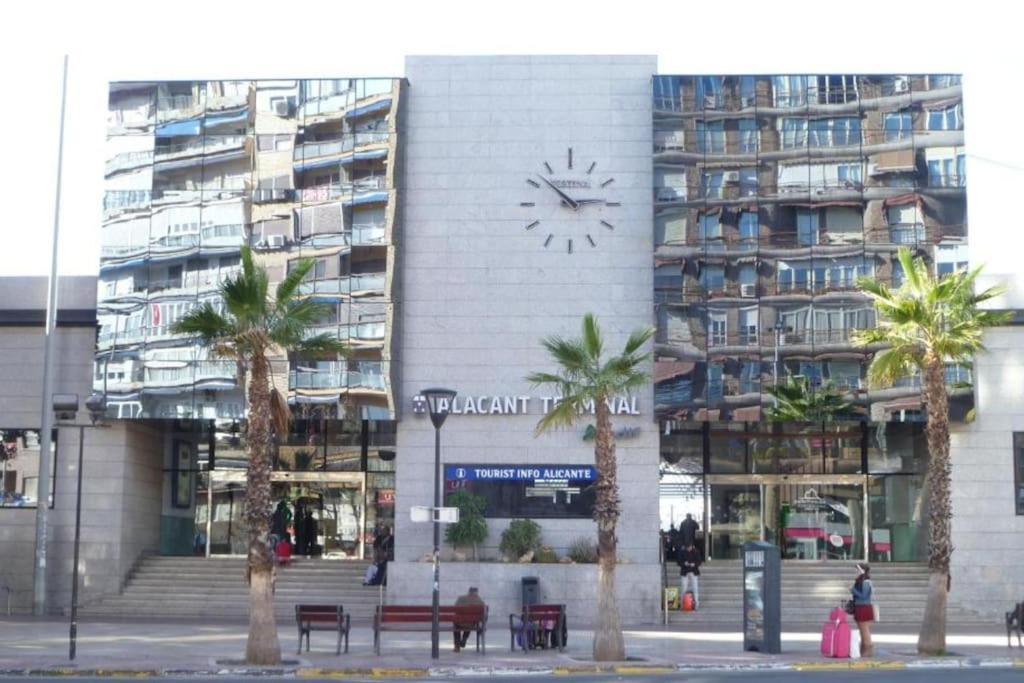 Céntrico apartamento en el Riscal Alicante Esterno foto